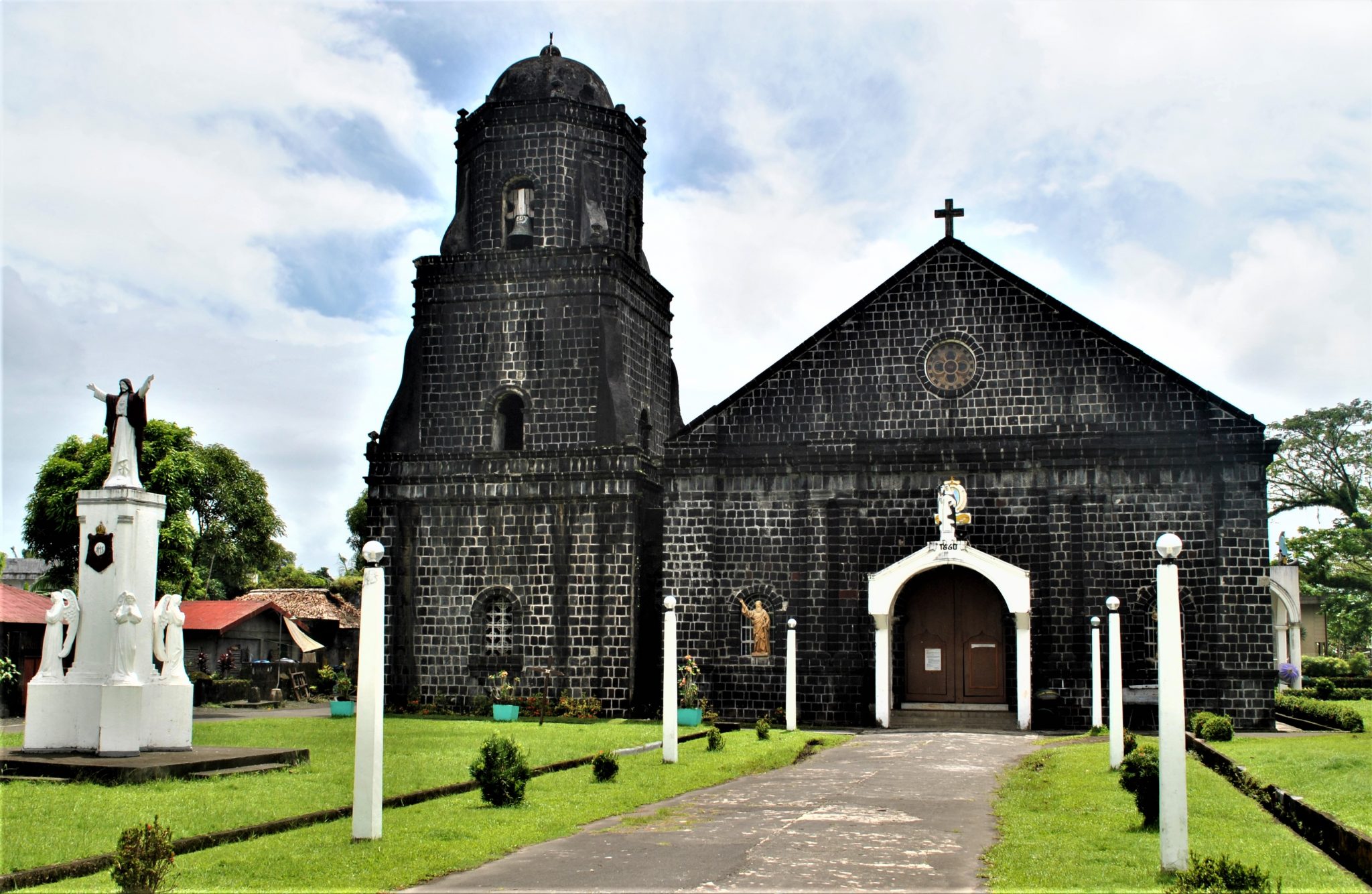 Visita Iglesia in Bicolandia — Getaway.PH